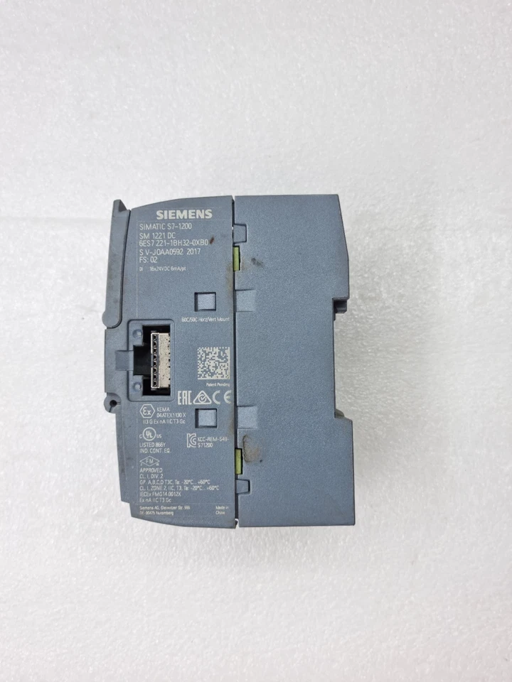 USED SIEMENS SIMATIC S7-1200 SM 1221 DC 6ES7 221-1BH32-0XB0 DIGITAL INPUT MODULE